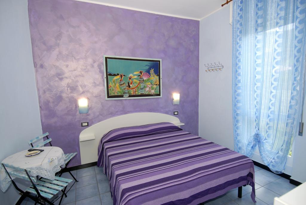 Villa Caribe Affittacamere Monterosso al Mare Rom bilde